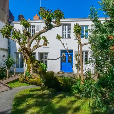 Maison Bourgeoise - Centre - 7 Personnes Feriehus